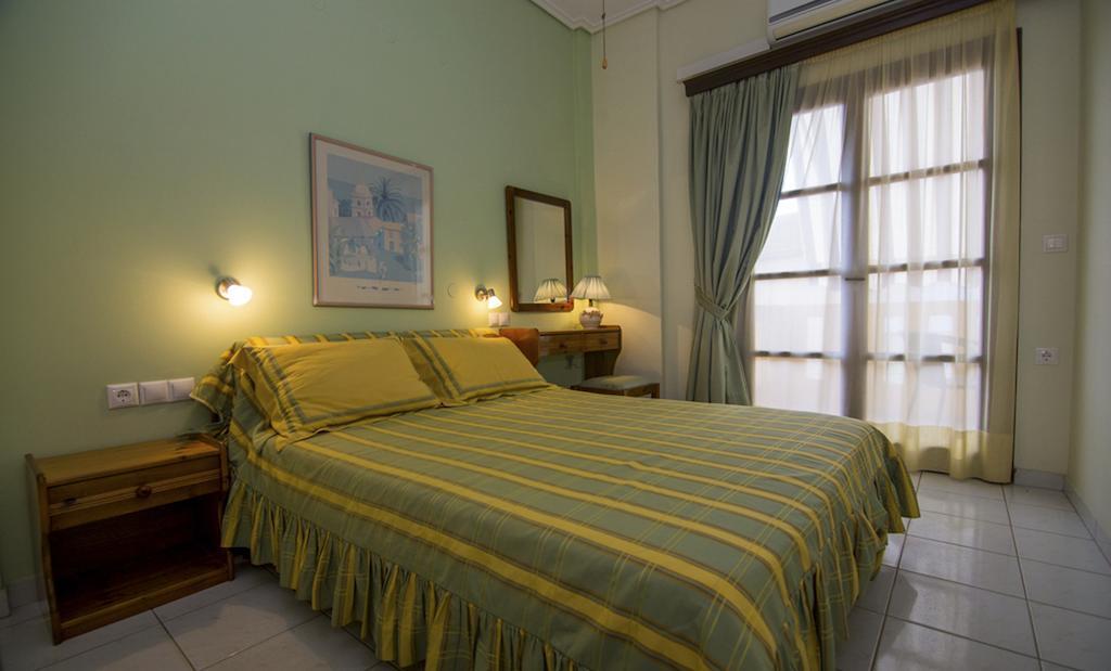 Asterias Studios & Apartments Καλύβες Δωμάτιο φωτογραφία
