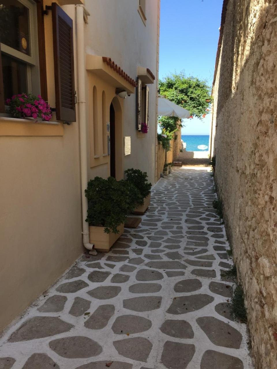 Asterias Studios & Apartments Καλύβες Εξωτερικό φωτογραφία
